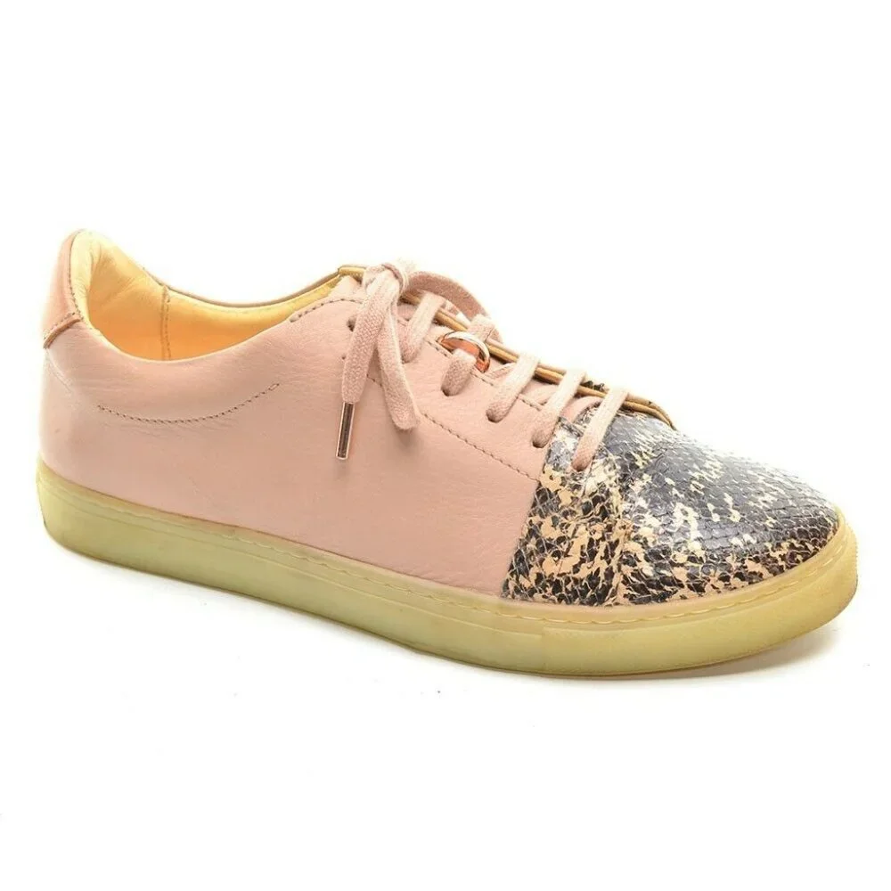 Pairs in Paris Mauve Cap Toe Lace Up Sneaker 38